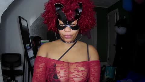 Snapshot of blacksirenqueen chatting on 12.12.24 Queen Siren online show from 12.12.24