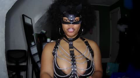 Snapshot of blacksirenqueen chatting on 12.16.24 Queen Siren online show from 12.16.24