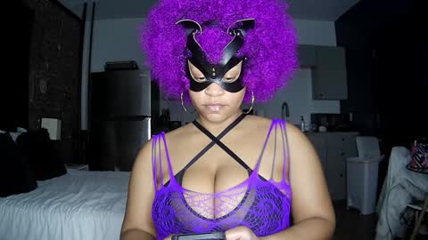Snapshot of blacksirenqueen chatting on 01.11.25 Queen Siren online show from 01.11.25