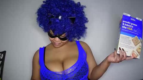 Snapshot of blacksirenqueen chatting on 02.12.25 Queen Siren online show from 02.12.25