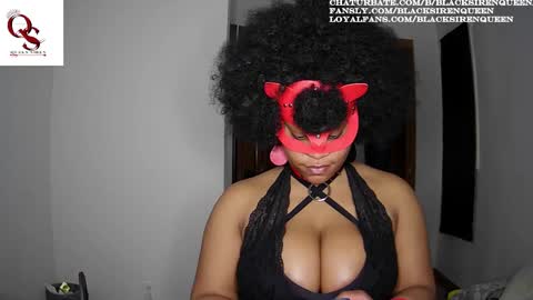 Snapshot of blacksirenqueen chatting on 02.23.25 Queen Siren online show from 02.23.25