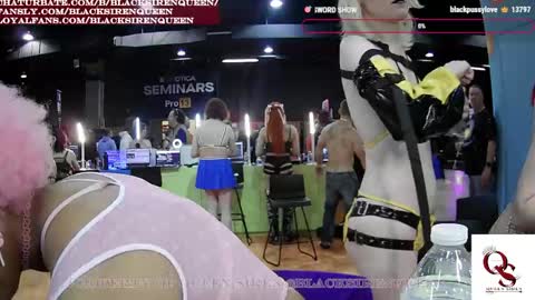 Queen Siren online show from 04.11.26