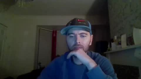 blackvswhite2022 online show from 01.04.25