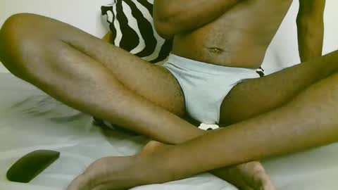 Snapshot of blackzilian_ chatting on 10.04.25 HASSAN online show from 10.04.25