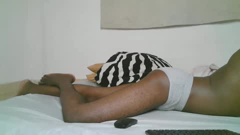 Snapshot of blackzilian_ chatting on 10.26.25 HASSAN online show from 10.26.25