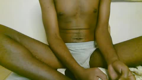 Snapshot of blackzilian_ chatting on 10.27.25 HASSAN online show from 10.27.25