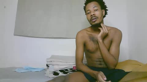 Snapshot of blackzilian_ chatting on 10.28.25 HASSAN online show from 10.28.25