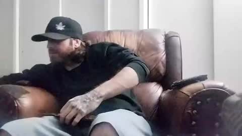 Snapshot of blahblam420 chatting on 11.27.25 blahblam420 online show from 11.27.25