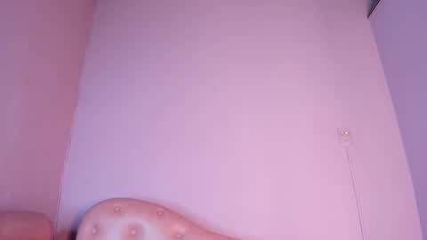 Snapshot of blaiirwall chatting on 02.05.26 BlairWall online show from 02.05.26