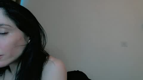 Snapshot of blakebexley chatting on 02.12.25 Blake Bexley online show from 02.12.25