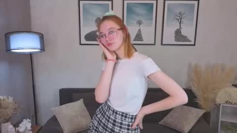 Snapshot of blakelatz chatting on 10.15.25 Eliza online show from 10.15.25