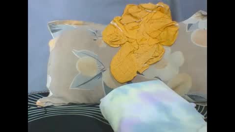 Snapshot of blessed_squiterr chatting on 02.04.26 ann online show from 02.04.26