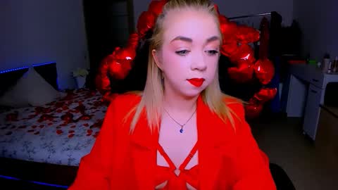 Snapshot of blinkofeyess chatting on 02.14.26 Nicole online show from 02.14.26