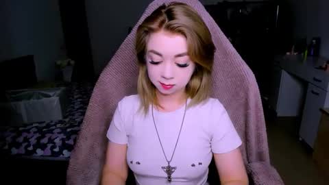 Nicole online show from 05.16.26