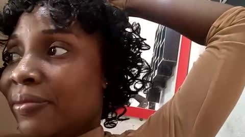 Snapshot of blktulipsxx chatting on 01.20.25 Lola online show from 01.20.25