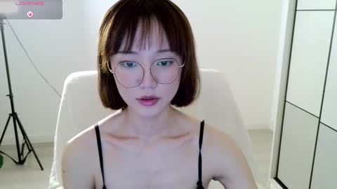 Snapshot of blon_kater chatting on 12.22.24 YoYo online show from 12.22.24