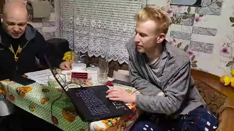 blond_boy69 online show from 04.15.26