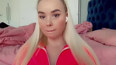 Lana online show from 01.11.25