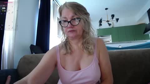 Karina online show from 02.08.25