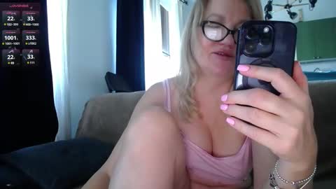 Karina online show from 02.09.25