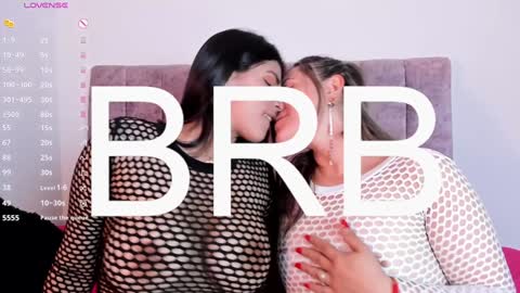 Snapshot of blonde__cute chatting on 01.28.25 Esperancita and Karina online show from 01.28.25