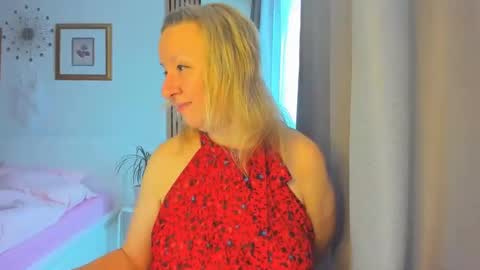 Nicole online show from 01.08.25