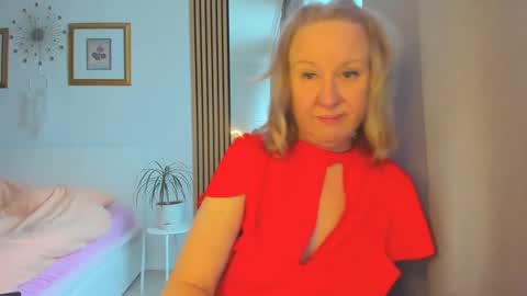 Nicole online show from 02.06.25