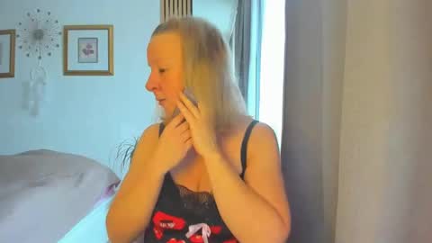 Nicole online show from 03.03.25