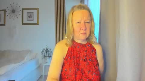 Nicole online show from 03.10.25