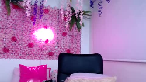 blonde_squirt_ online show from 02.15.25