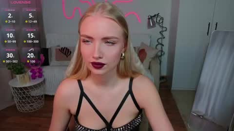 Nessa online show from 04.30.26