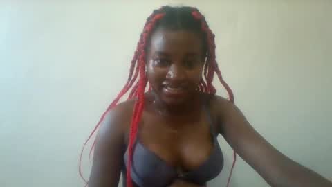 Snapshot of blondebarbiey chatting on 02.25.25 blonde online show from 02.25.25