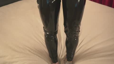 Ill be back very soon online show from 01.04.25