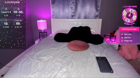 Snapshot of blondeprincess7 chatting on 10.01.25 Blondeprincess online show from 10.01.25