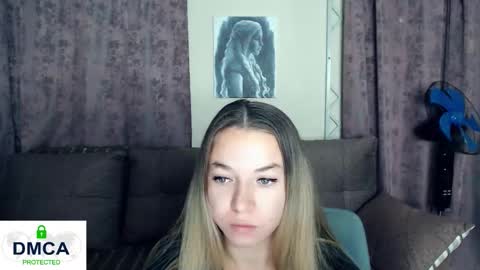 Snapshot of blondesparkle25 chatting on 09.24.25 ISOLDE online show from 09.24.25