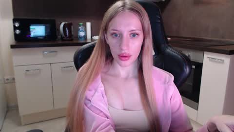 Viktoriia online show from 09.19.25