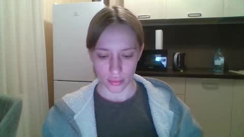 Snapshot of blondi_bondi chatting on 03.15.26 Viktoriia online show from 03.15.26