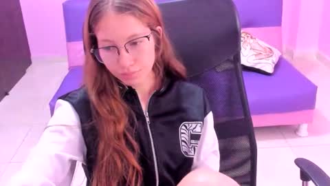 Snapshot of blondie_dirty_squirt chatting on 04.30.26 blondie_dirty_squirt online show from 04.30.26