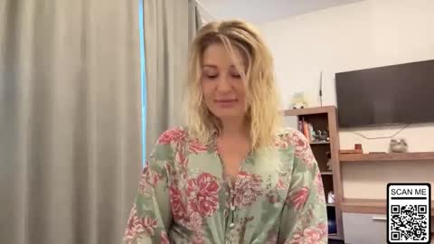 blondie_xoxoxo online show from 10.05.25