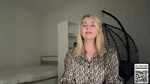 Snapshot of blondie_xoxoxo chatting on 06.05.26 blondie_xoxoxo online show from 06.05.26