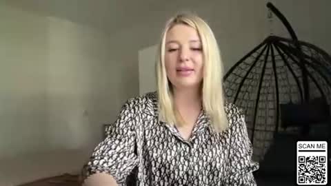Snapshot of blondie_xoxoxo chatting on 06.17.26 blondie_xoxoxo online show from 06.17.26