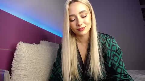 Anna online show from 12.27.24