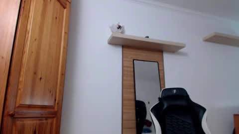 blondyelena online show from 12.19.24