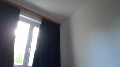 Snapshot of blondyelena chatting on 06.15.26 blondyelena online show from 06.15.26