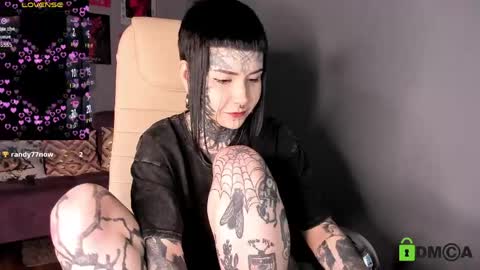 Snapshot of blood__mary chatting on 05.18.26 Mary online show from 05.18.26
