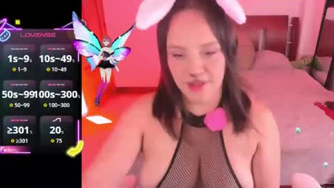 Nathalia online show from 10.22.25