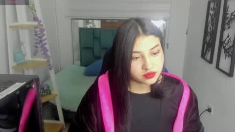 Snapshot of bloom_winxx chatting on 02.06.26 bloom_winxx online show from 02.06.26