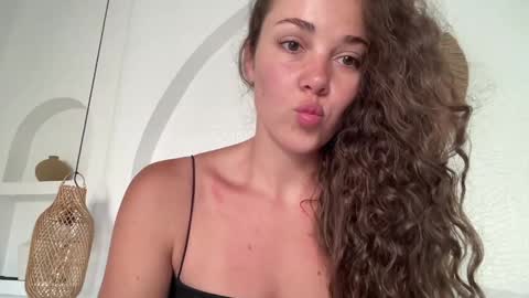 Emma Bloom online show from 02.18.26