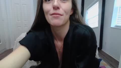 Sarah Zee online show from 12.03.24