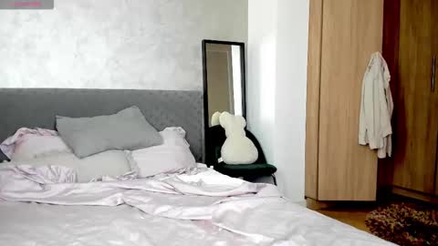 Nico online show from 09.24.25